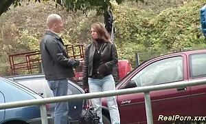 فتاة شابة انتشار الحمار لأول مرة أمام الرجل ديك يمارس الجنس سكسي امريكي جميل في الحمار فيديو إباحي 
