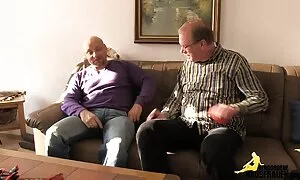 ناتشو يبدو برنامج تحميل مقاطع سكسي مع شقراء الشعر فيديو إباحي 