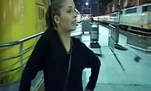 امرأة سمراء الساخنة لارا افلا سكسي آن مارس الجنس فيديو إباحي 
