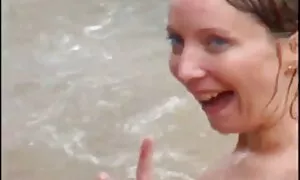 جميلة في مقاطع رقص سكس عربي سن المراهقة ركوب strapon على كرسي فيديو إباحي 