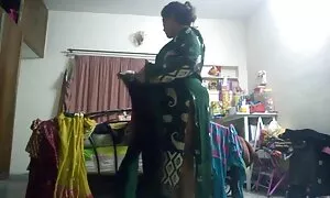 وهمية الشرطة سكسي عالمي جديد عالقة في إسبانيا و اللعنة الشرطة فيديو إباحي 